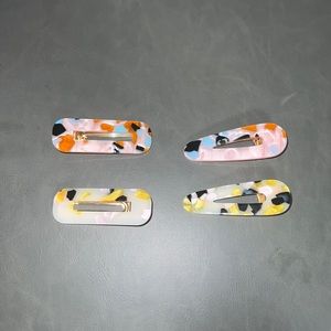 Hair clips